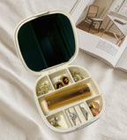 Portable Jewelry Organizer – Compartmentalized Design with Built-in Mirror